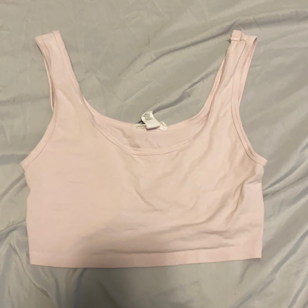 Ight pink crop top